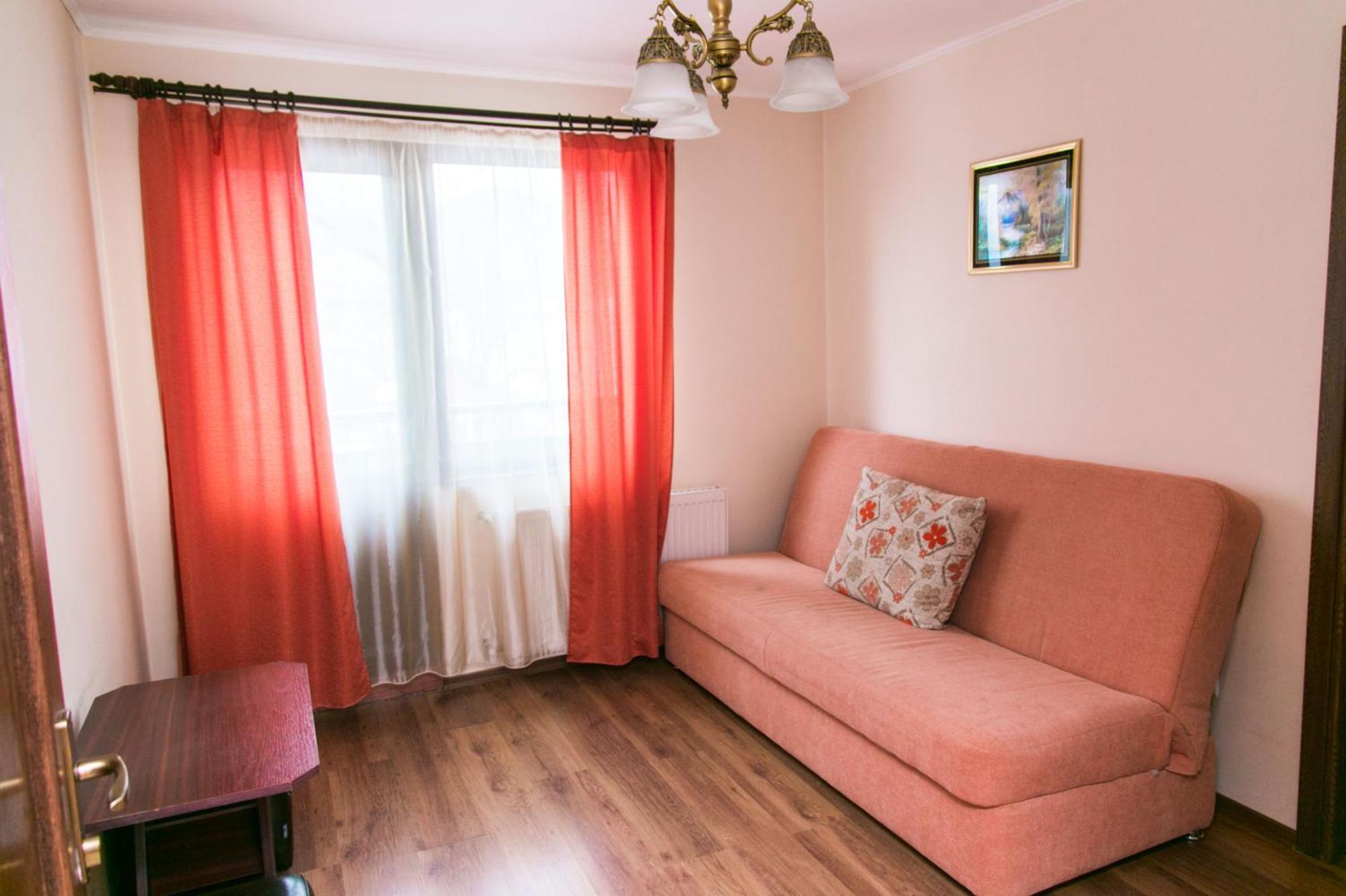 Pensiunea Roua Muntilor Sîmbăta de Sus エクステリア 写真